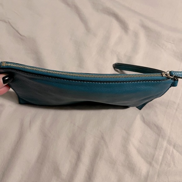 MICHAEL KORS CLUTCH - Picture 9 of 9